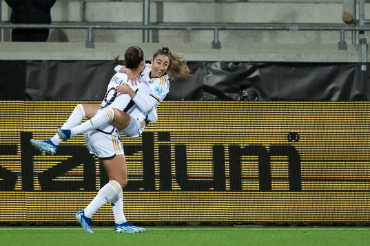 Sofie Svava, and Olga of Real Madrid celebrate