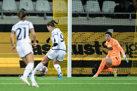 Signe Bruun of Real Madrid scores the 0-1 goal behind