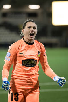 Jennifer Falk of Häcken celebrates
