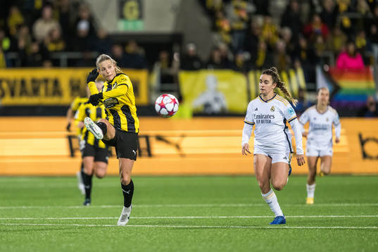 Anna Anvegård and Aivi Luik of Häcken