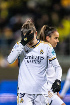 Signe Bruun of Real Madrid in pain