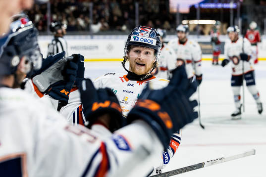 Växjös Joachim Blichfeld jublar