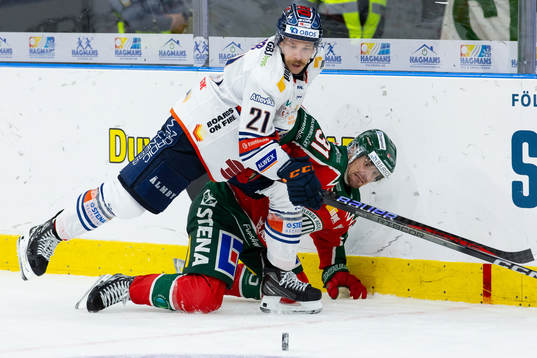 Växjös Brian Cooper och Frölundas Nicklas Lasu