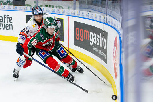 Växjös Eric Martinsson och Frölundas Linus Öberg