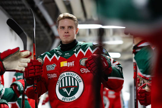 Frölundas Isac Heens innan ishockeymatchen i SHL mellan