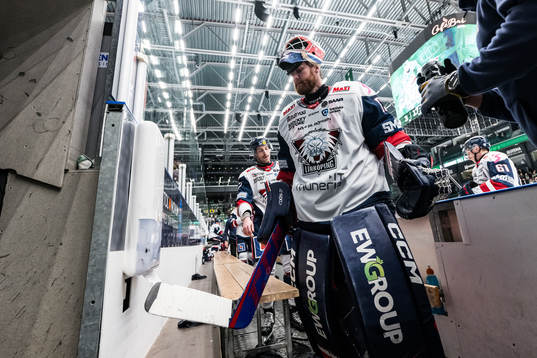 Linköpings målvakt Marcus Högberg deppar
