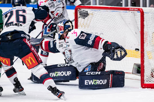 Linköpings målvakt Marcus Högberg släpper in 3-0