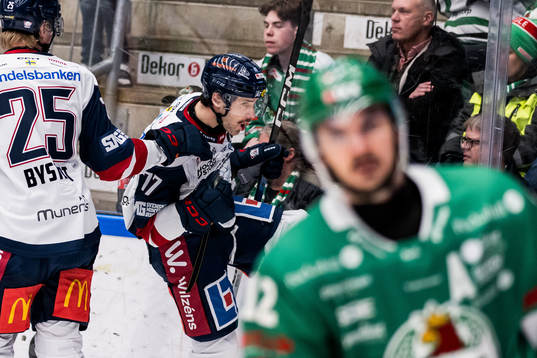 Linköpings Taylor Leier jublar