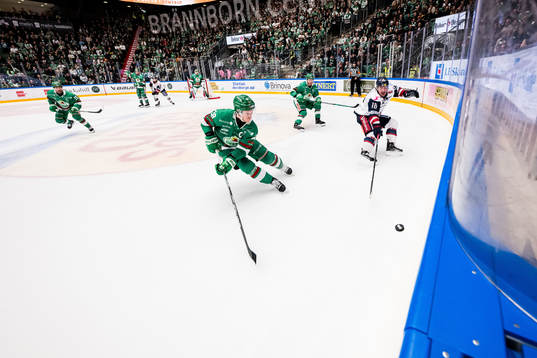 Rögles Anton Bengtsson och Linköpings Remi Elie