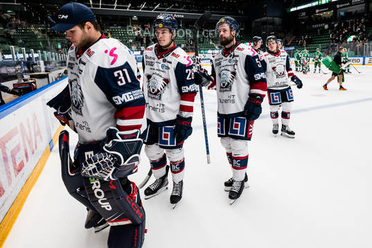 Linköpings målvakt Jesper Myrenberg, Fabian Wagner  och