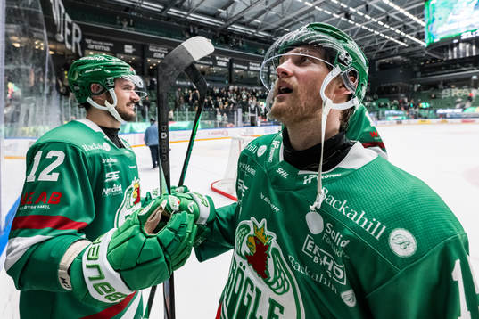 Simon Ryfors jublar