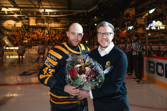 Skellefteås Filip Sandberg och general manager Erik