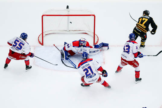 Skellefteås Pär Lindholm gör mål