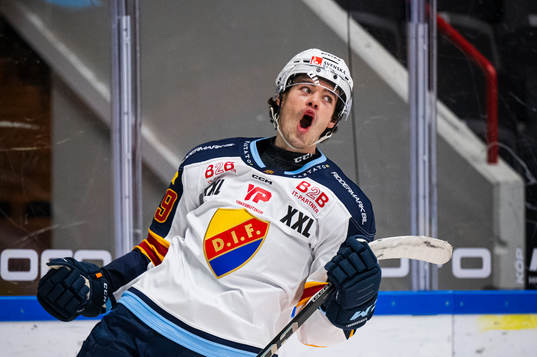 Djurgårdens Axel Andersson jublar