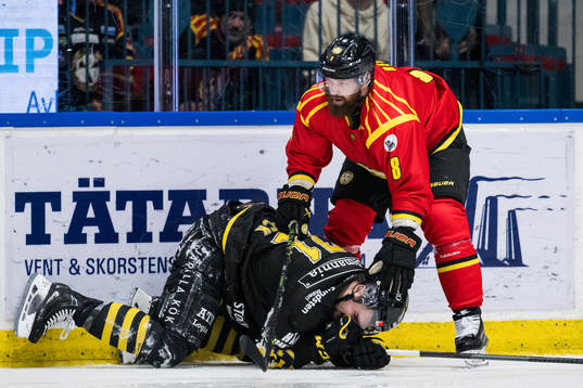 AIKs Branden Troock och Brynäs Jordie Benn