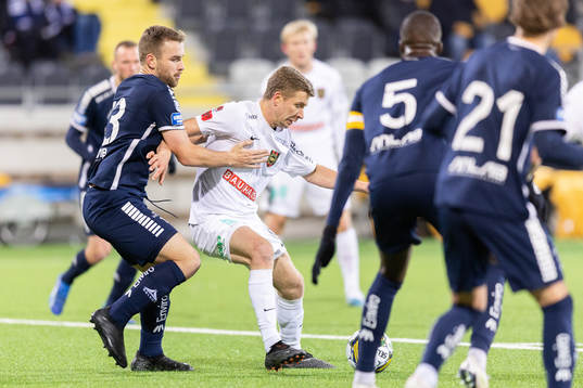Utsiktens Erik Gunnarsson och Brommapojkarnas Ludvig