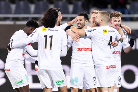 Brommapojkarnas Alexander Johansson jublar