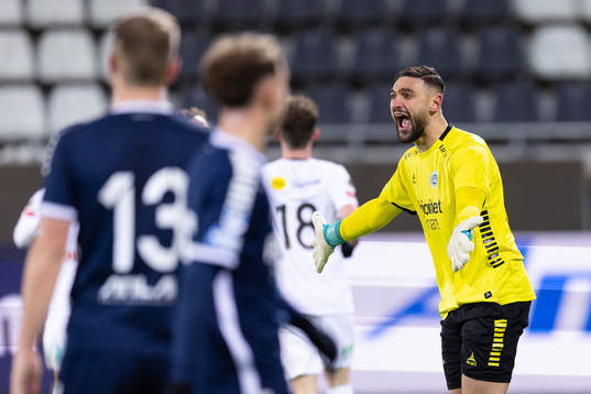 Utsiktens målvakt Elias Hadaya deppar