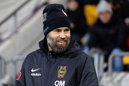 Brommapojkarnas tränare Olof Mellberg innan