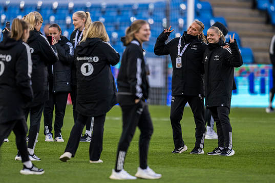 Frøya Brennskag-Dorsin and Emilie Marie Joramo of