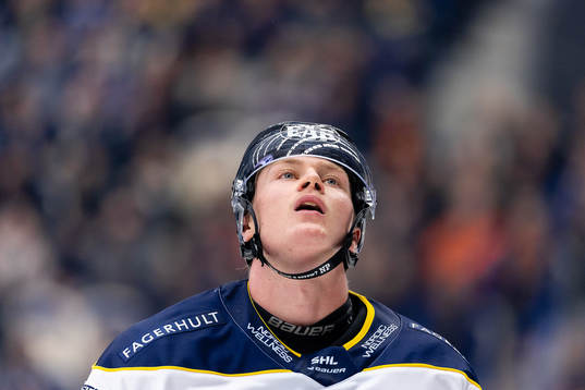 HV71s Victor Sjöholm deppar