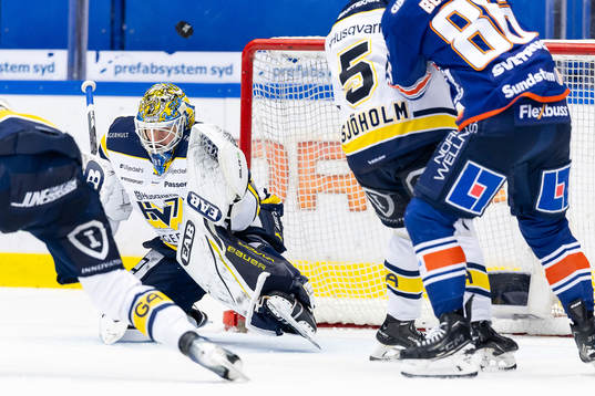 HV71s målvakt Joni Ortio