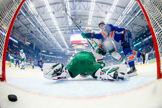 Växjös Emil Sylvegård gör mål 1-0