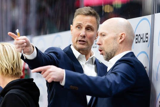 Frölundas tränare Roger Rönnberg och assisterande