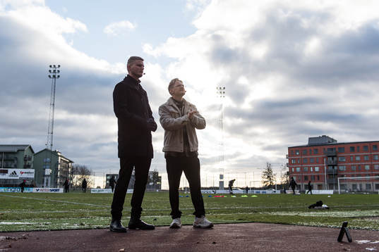 Helsingborgs Dagblads reportrar Sebastian Rönström och