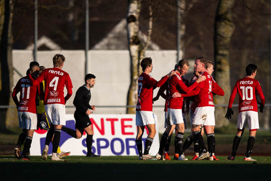 Karlstads spelare jublar