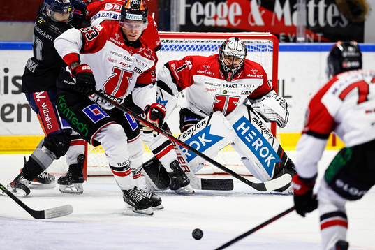 Örebros målvakt Jhonas Enroth