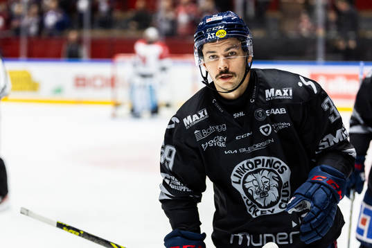 Linköpings Ty Rattie jublar