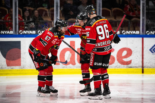Luleås Linus Omark, Juhani Tyrväinen och Pontus Andreasson