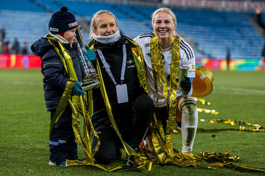 Maria Olsvik and Mali Lilleås Næss of Rosenborg