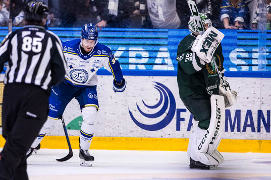 Leksands Peter Cehlarik jublar