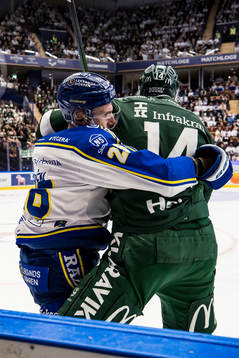 Färjestads Victor Ejdsell och Leksands Patrik Noren