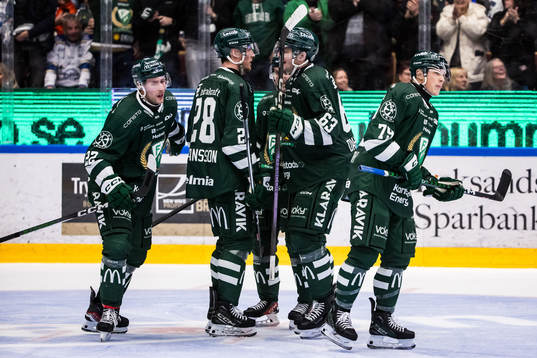 Färjestads Per Åslund jublar