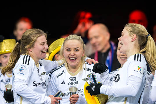 Cesilie Andreassen, Anna Jøsendal and Mathilde Harviken of