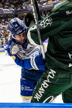 Färjestads Victor Ejdsell och Leksands Patrik Noren