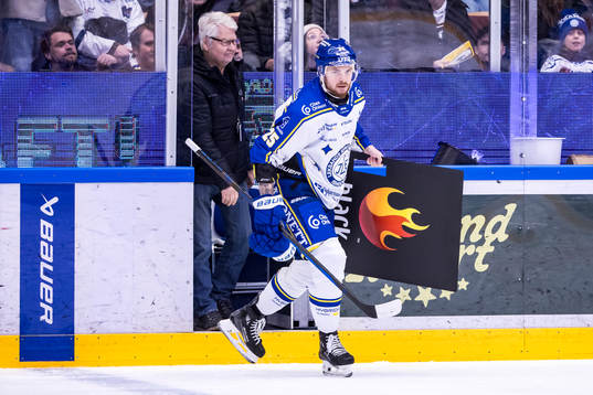 Leksands Lucas Elvenes jublar
