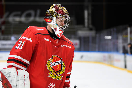 Almtunas målvakt Jörgen Hanneborg deppar