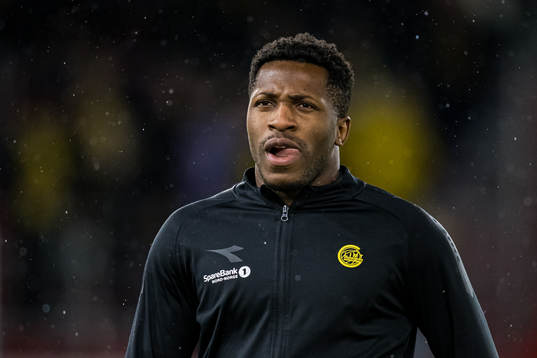 Pemi Moumbagna Faris of Bodø/Glimt warms up