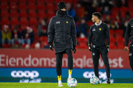 Amahl Pellegrino of Bodø/Glimt warms up