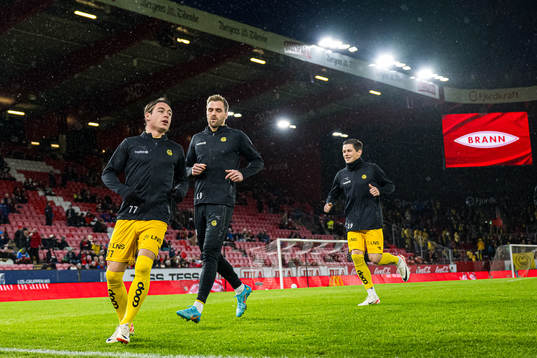 Patrick Berg and Brede Moe of Bodø/Glimt warms up