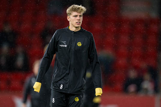 Albert Grønbæk of Bodø/Glimt warms up ahead ofing the