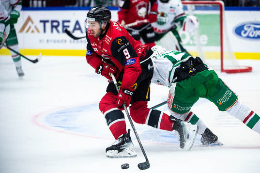 Malmö Redhawks Alan Quine och Rögles Brady Ferguson