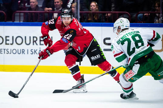 Malmö Redhawks Janne Kuokkanen och Rögles Anton Bengtsson