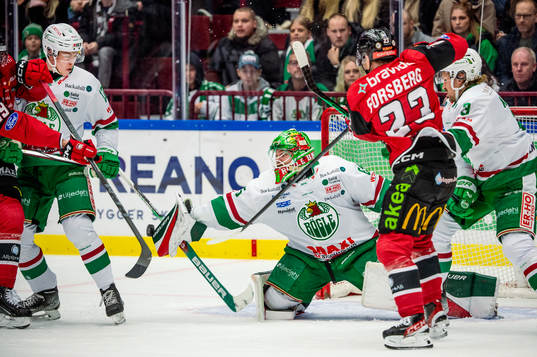 Malmö Redhawks Christoffer Forsberg mot Rögles Simon