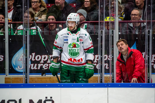 Rögles Dennis Everberg i utvisningsbåset