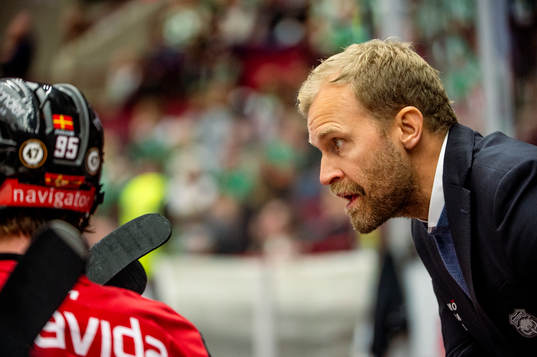 Malmö Redhawks assisterande tränare Mathias Tjärnqvst